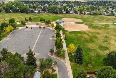 400 Edgewood Dr, Loveland, CO 80538 - Photo 35