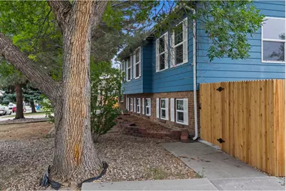400 Edgewood Dr, Loveland, CO 80538 - Photo 3