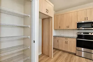 1039 Crown Sparrow St, Johnstown, CO 80534 - Photo 9