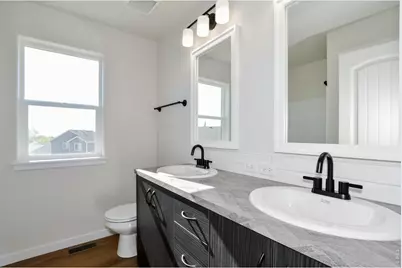1039 Crown Sparrow St, Johnstown, CO 80534 - Photo 29