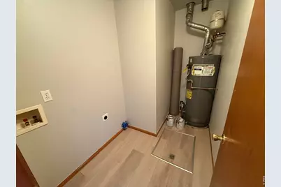 1131 S Olive Ave, Milliken, CO 80543 - Photo 25