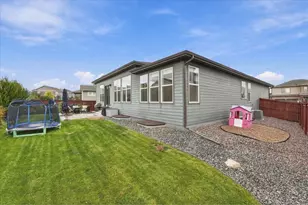 1962 Raindrop Dr, Windsor, CO 80550 - Photo 45