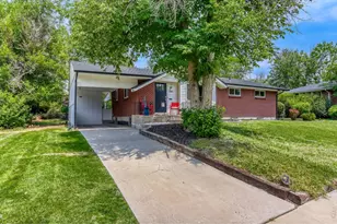 2555 E Maplewood Ave, Centennial, CO 80121 - Photo 3