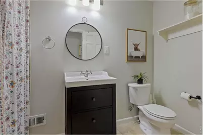 2555 E Maplewood Ave, Centennial, CO 80121 - Photo 17