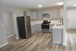 1052 E 5th St, Loveland, CO 80537 - Photo 7
