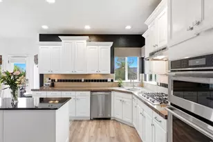 1418 Falcon Pl, Erie, CO 80516 - Photo 9