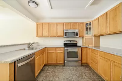 302 Sanders Cir, Erie, CO 80516 - Photo 11