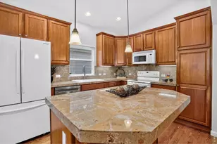 1636 Metropolitan Dr, Longmont, CO 80504 - Photo 3