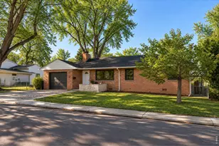 6 Sunset Cir, Longmont, CO 80501 - Photo 1
