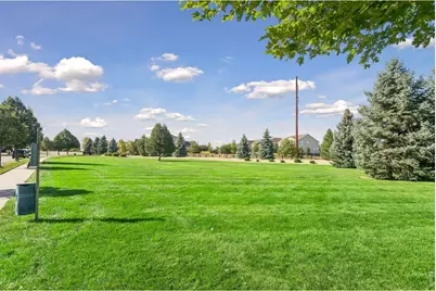 1763 Montgomery Cir, Longmont, CO 80504 - Photo 43
