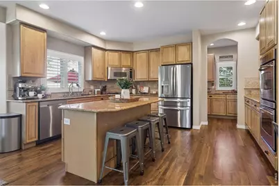 1763 Montgomery Cir, Longmont, CO 80504 - Photo 7