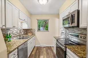1228 Frontier Dr, Longmont, CO 80501 - Photo 3