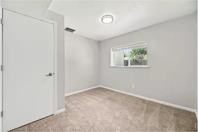 2401 Bowen St, Longmont, CO 80501 - Photo 25