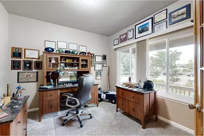 2313 Village Ln, Longmont, CO 80503 - Photo 13