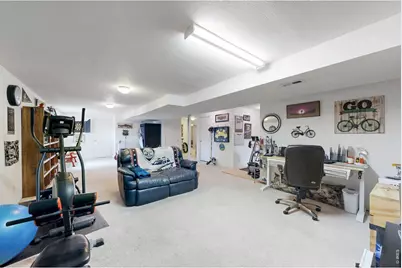 2313 Village Ln, Longmont, CO 80503 - Photo 23