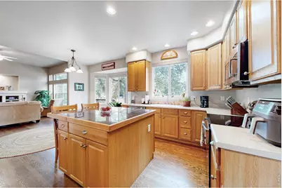 2313 Village Ln, Longmont, CO 80503 - Photo 7