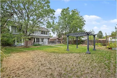 2659 Beech Cir, Longmont, CO 80503 - Photo 5