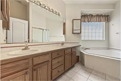 3717 Doral Dr, Longmont, CO 80503 - Photo 21