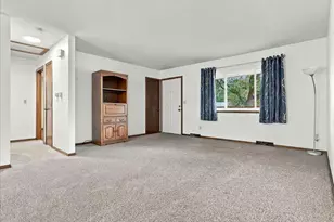 2625 Meadowbrook Ln, Greeley, CO 80634 - Photo 5