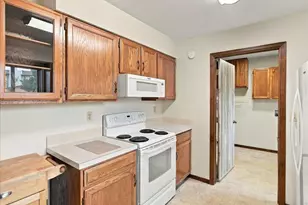 2625 Meadowbrook Ln, Greeley, CO 80634 - Photo 11