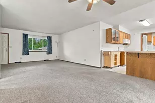 2625 Meadowbrook Ln, Greeley, CO 80634 - Photo 9