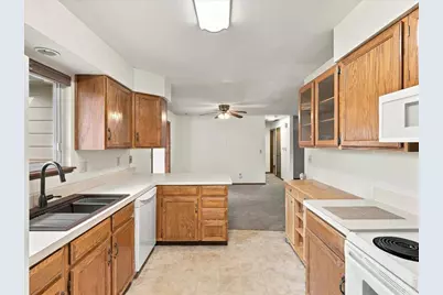 2625 Meadowbrook Ln, Greeley, CO 80634 - Photo 3