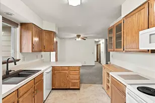 2625 Meadowbrook Ln, Greeley, CO 80634 - Photo 3