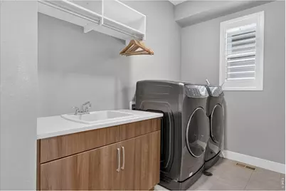6048 N Beeler Ct, Denver, CO 80238 - Photo 27