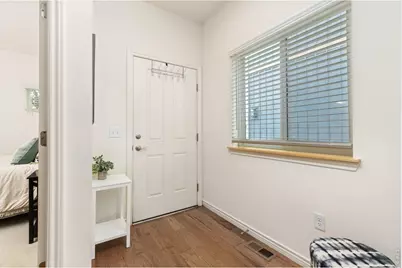 226 N Parkside Dr #D, Longmont, CO 80501 - Photo 3
