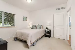 226 N Parkside Dr, Longmont, CO 80501 - Photo 15