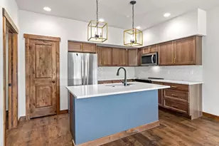 1709 Continental Peaks Cir, Estes Park, CO 80517 - Photo 9