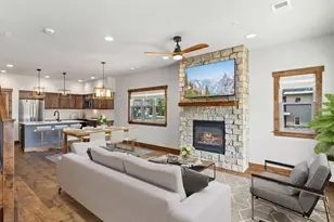 1709 Continental Peaks Cir, Estes Park, CO 80517 - Photo 3