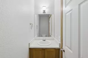 1321 Darrell Rd, Evans, CO 80620 - Photo 7