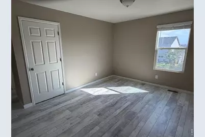 1675 Highfield Dr, Windsor, CO 80550 - Photo 17