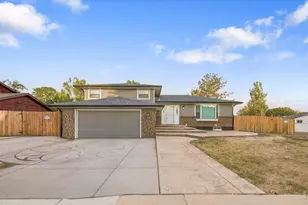 2502 Courtney Dr, Loveland, CO 80537 - Photo 1