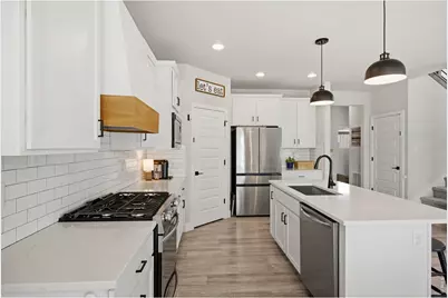 615 Red Jewel Dr, Windsor, CO 80550 - Photo 11