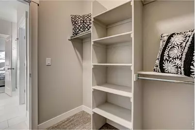 160 High Point Dr, Longmont, CO 80504 - Photo 11