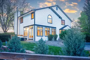 722 Sophie St, Berthoud, CO 80513 - Photo 1
