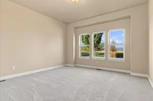 5895 Bromborough Dr, Windsor, CO 80550 - Photo 33