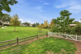 1001 Wolf Creek Dr, Longmont, CO 80504 - Photo 17