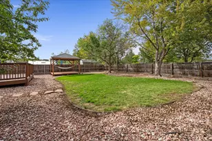 2137 Steele St, Longmont, CO 80501 - Photo 27