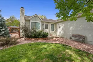 2137 Steele St, Longmont, CO 80501 - Photo 3