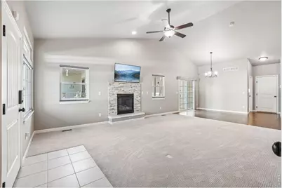 180 Darlington Ln, Johnstown, CO 80534 - Photo 9