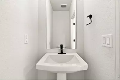 4130 N Quatar Ct, Aurora, CO 80019 - Photo 3