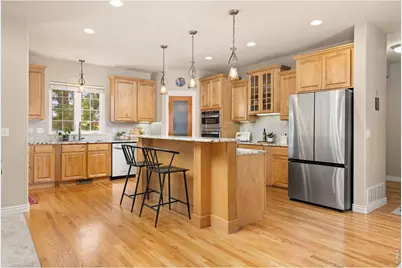 1001 Wyndemere Cir, Longmont, CO 80504 - Photo 11