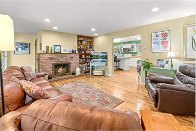 33 McDonald Ave, Brush, CO 80723 - Photo 5