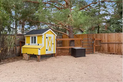 304 W 52nd St, Loveland, CO 80538 - Photo 41