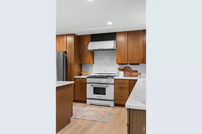 304 W 52nd St, Loveland, CO 80538 - Photo 5