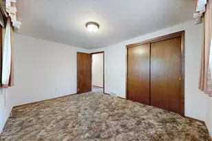 4844 N Sheridan Ave, Loveland, CO 80538 - Photo 17