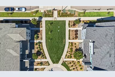 16073 E Warner Pl, Denver, CO 80239 - Photo 29